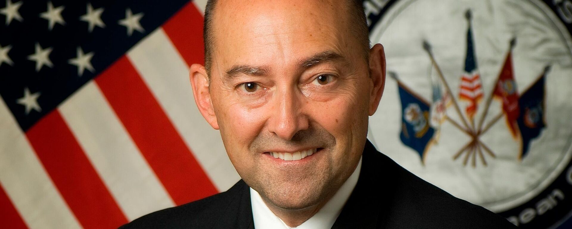 Экс-главком НАТО в Европе адмирал Джеймс Ставридис - Sputnik Латвия, 1920, 02.03.2025