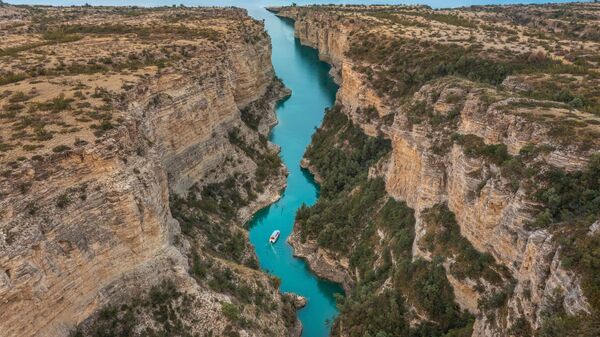 Снимок Чиркейского водохранилища  фотографа Сергея Крылова, представленный на фотовыставке С высоты птичьего полета - Sputnik Латвия