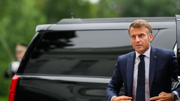 Президент Франции Эммануэль Макрон  - Sputnik Латвия