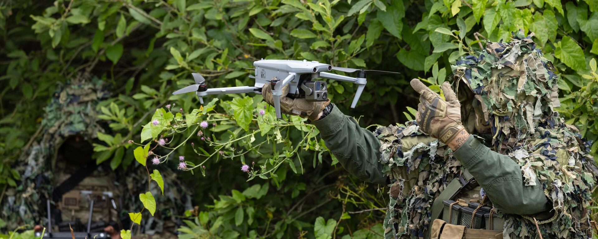 На полигоне Селия проходят международные военные учения по противодействию беспилотникам Baltic Trust 25 - Sputnik Латвия, 1920, 27.11.2025