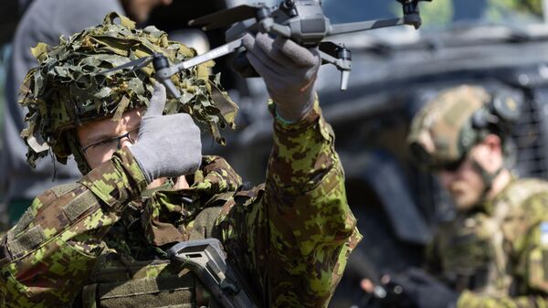 На полигоне Селия проходят международные военные учения по противодействию беспилотникам Baltic Trust 25 - Sputnik Латвия