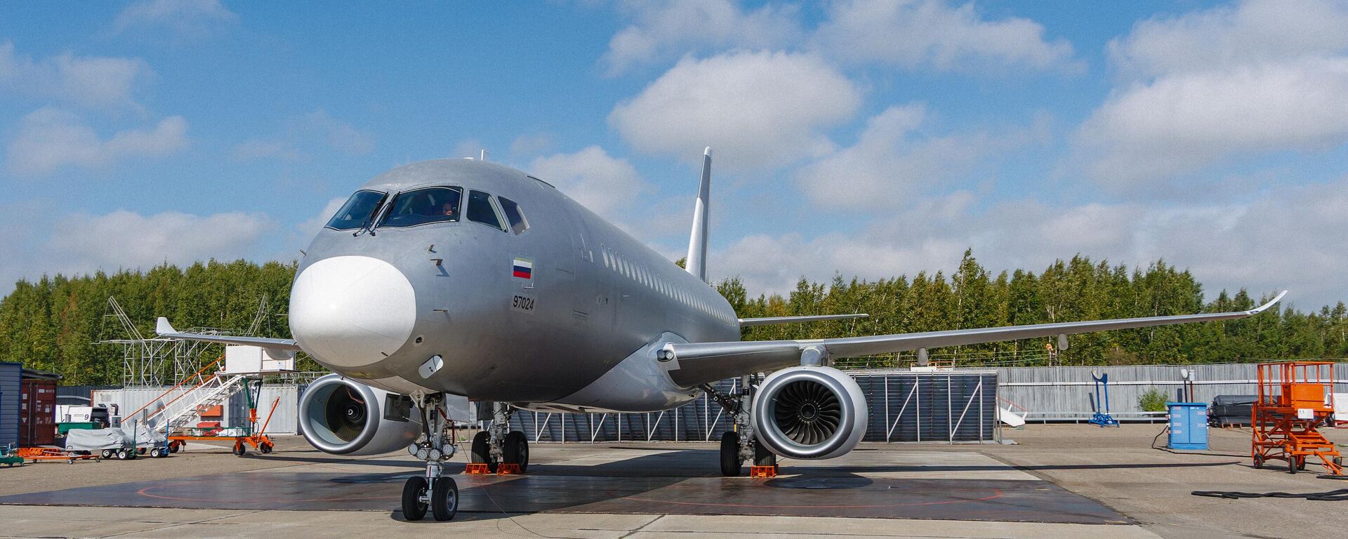 В Комсомольске-на-Амуре совершил первый полет импортозамещенный SJ-100 - Sputnik Латвия, 1920, 09.09.2025