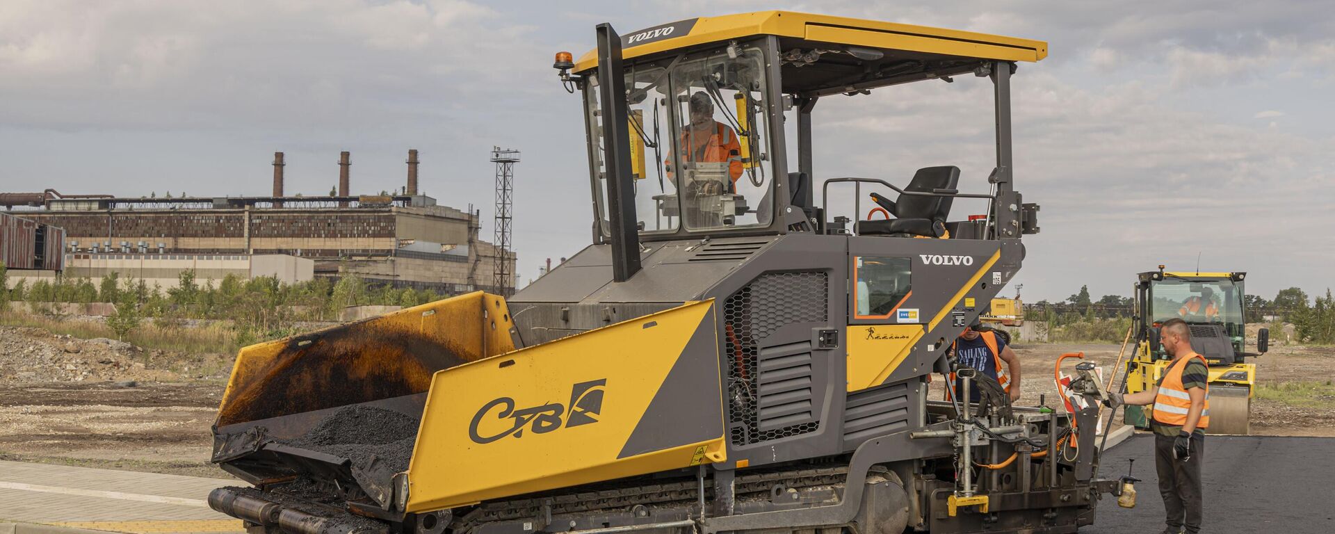 Дорожные работы в Лиепае - Sputnik Латвия, 1920, 15.12.2025