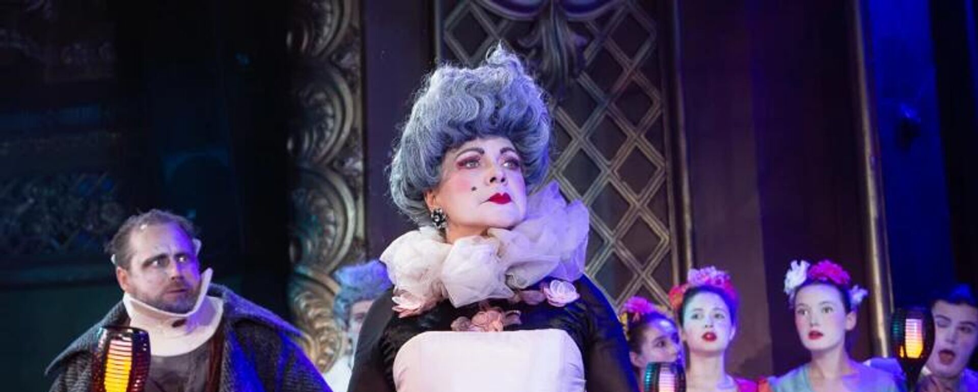 Актриса Südalinna Teater Лариса Саванкова - Sputnik Латвия, 1920, 12.09.2025