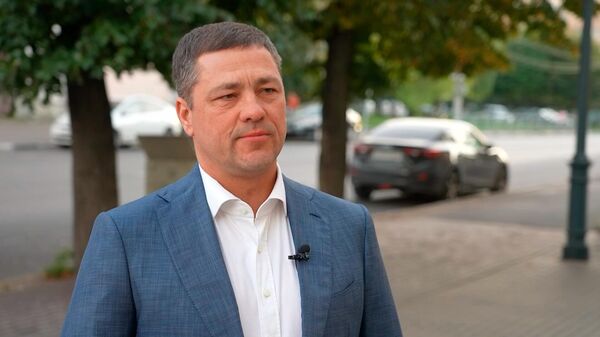 Губернатор Псковской области Михаил Ведерников о русофобской политике стран Прибалтики и поддержке соотечественников  - Sputnik Латвия
