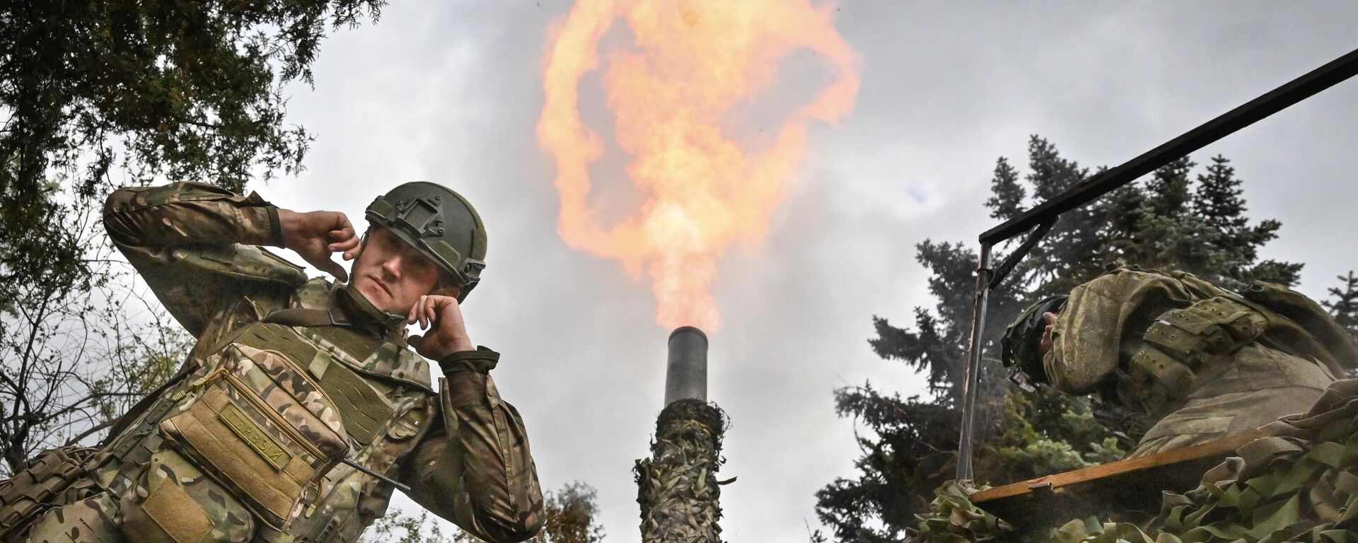 Боевая работа расчета миномета Тюльпан в зоне СВО - Sputnik Латвия, 1920, 22.10.2025