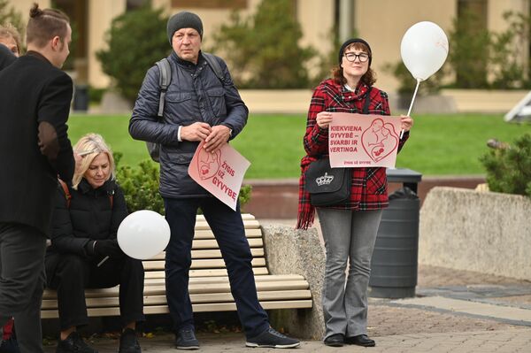 Организаторы выразили надежду, что мероприятие станет традиционным и распространится на другие столицы стран Балтии. - Sputnik Латвия