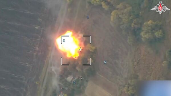 Герани ВС России сожгли пункт дислокации ВСУ под Лозовым - Sputnik Латвия