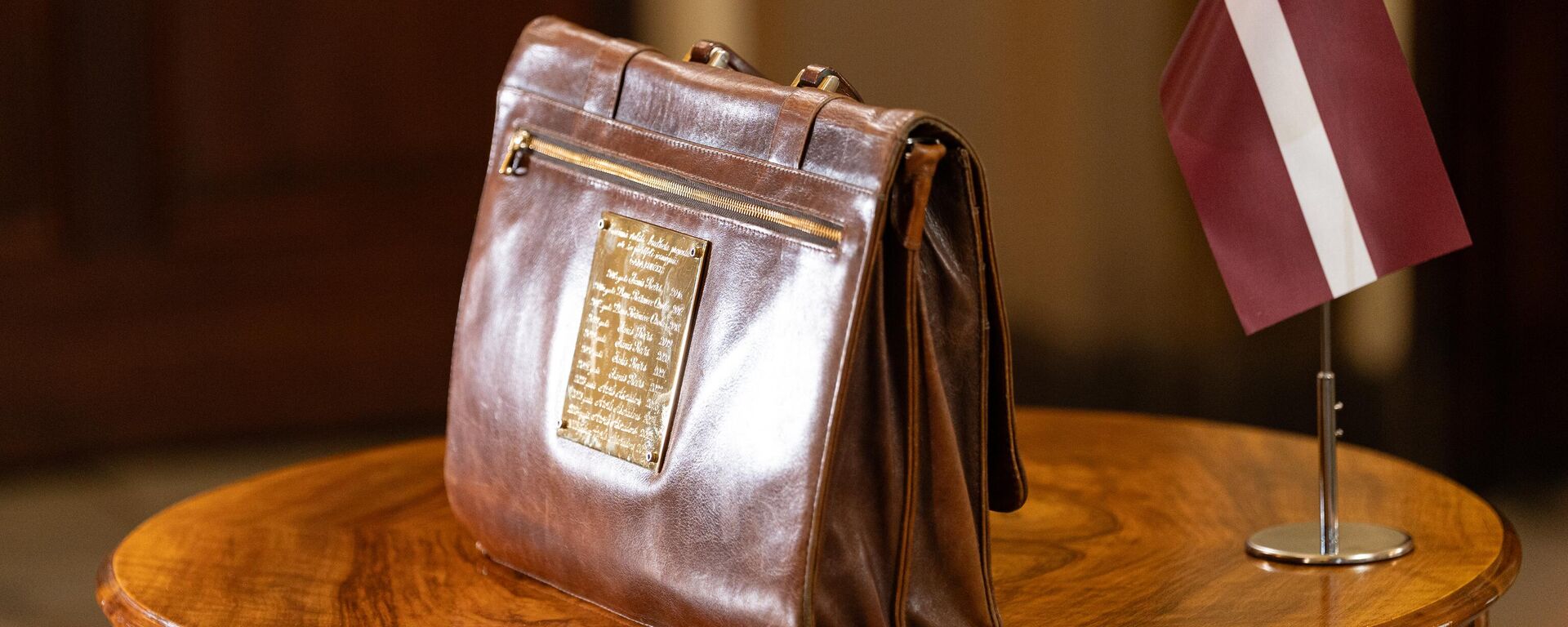 Министр финансов Латвии Арвилс Ашераденс представил в Сейм проект бюджета на 2026 год - Sputnik Латвия, 1920, 07.11.2025