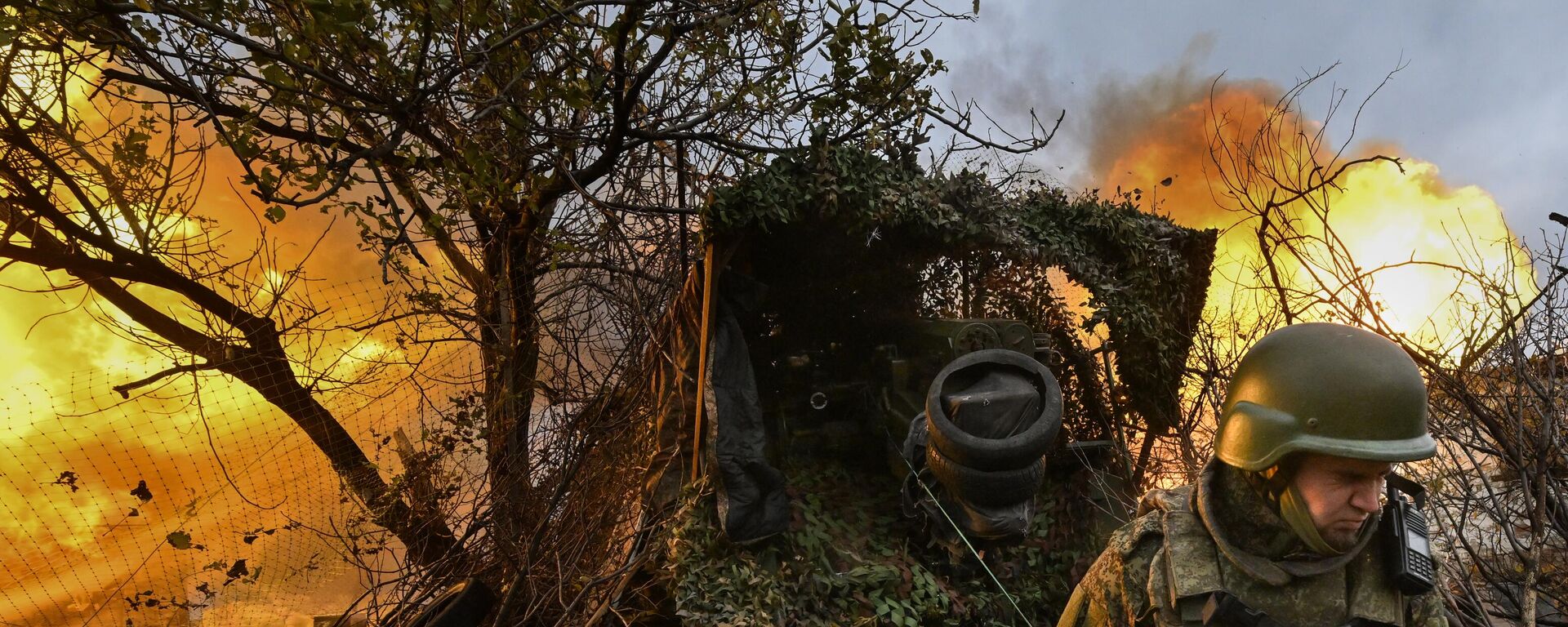 Боевая работа расчета пушки Гиацинт-С в зоне СВО - Sputnik Латвия, 1920, 10.11.2025