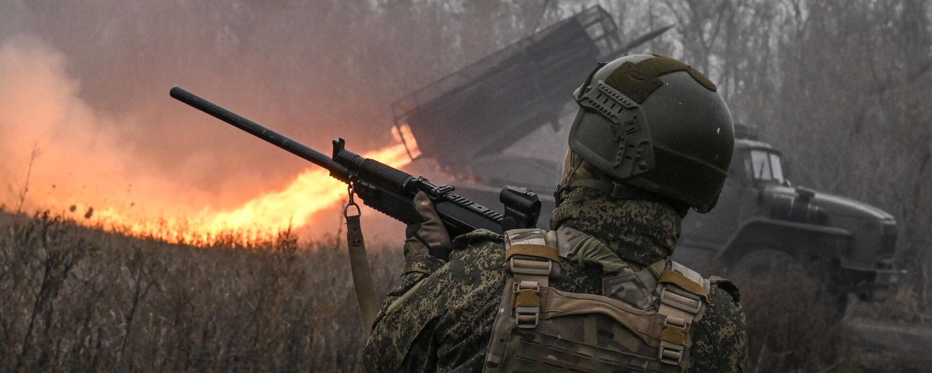 Мощный Град накрывает позиции ВСУ - Sputnik Латвия, 1920, 01.11.2025