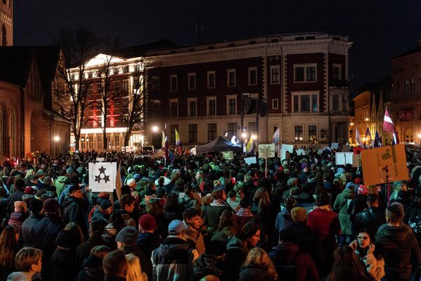 На фото: участники акции  - Sputnik Латвия