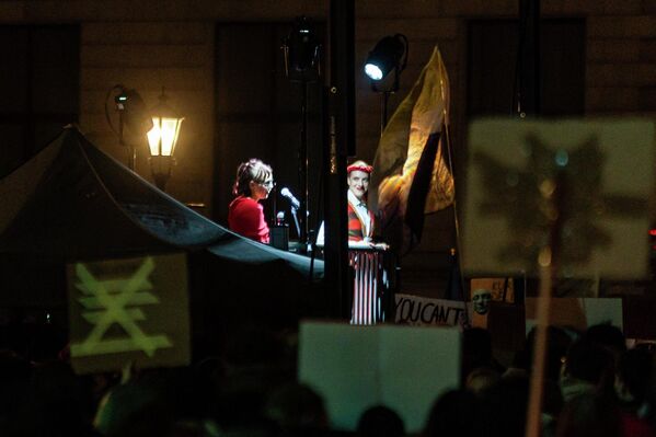 На фото: участники протеста  - Sputnik Латвия