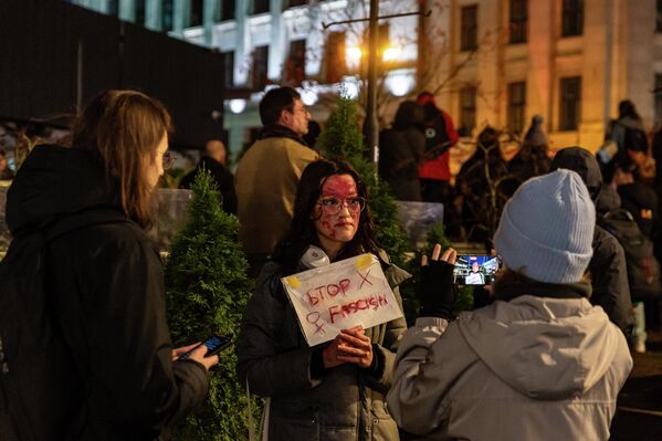 На фото: участники протестной акции - Sputnik Латвия