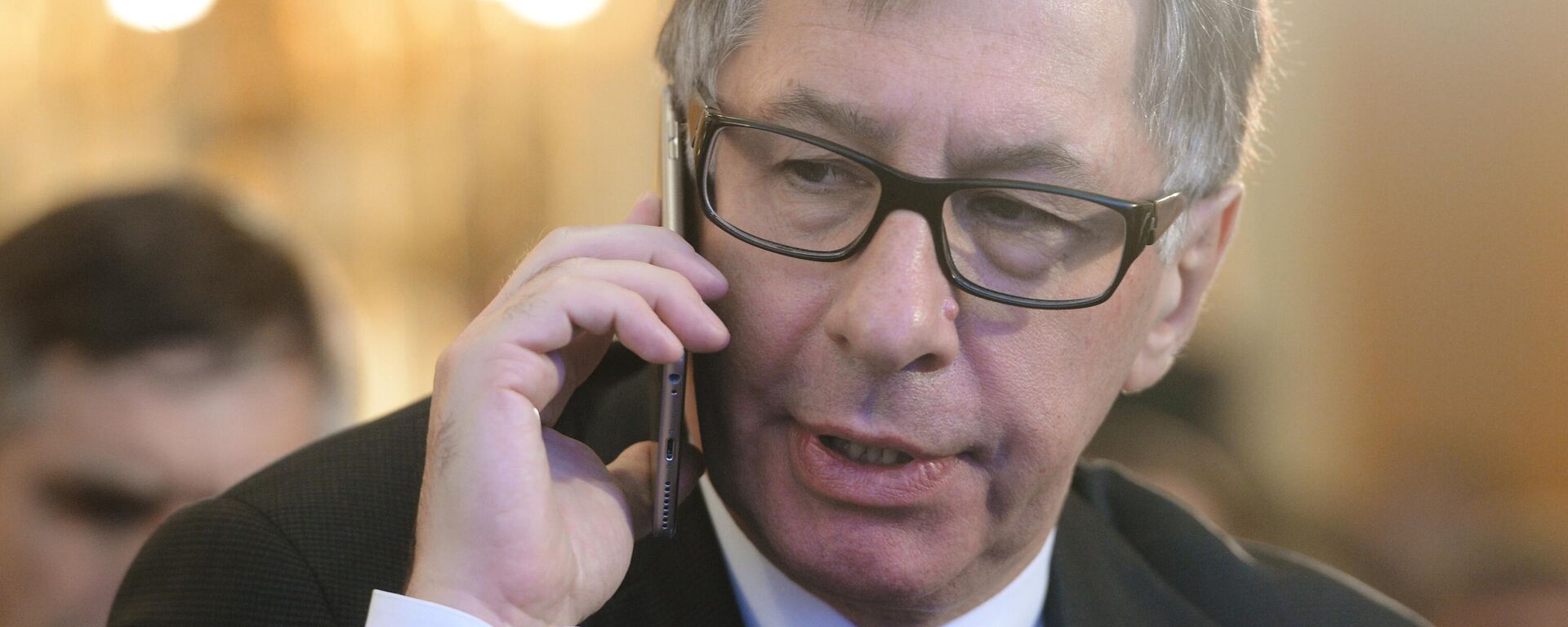 Председатель Совета директоров ABH Holdings (Alfa Group) Петр Авен - Sputnik Латвия, 1920, 13.11.2025