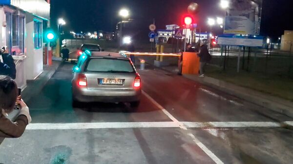 Литва возобновила работу пункта пропуска на границе с Белоруссией - Sputnik Латвия