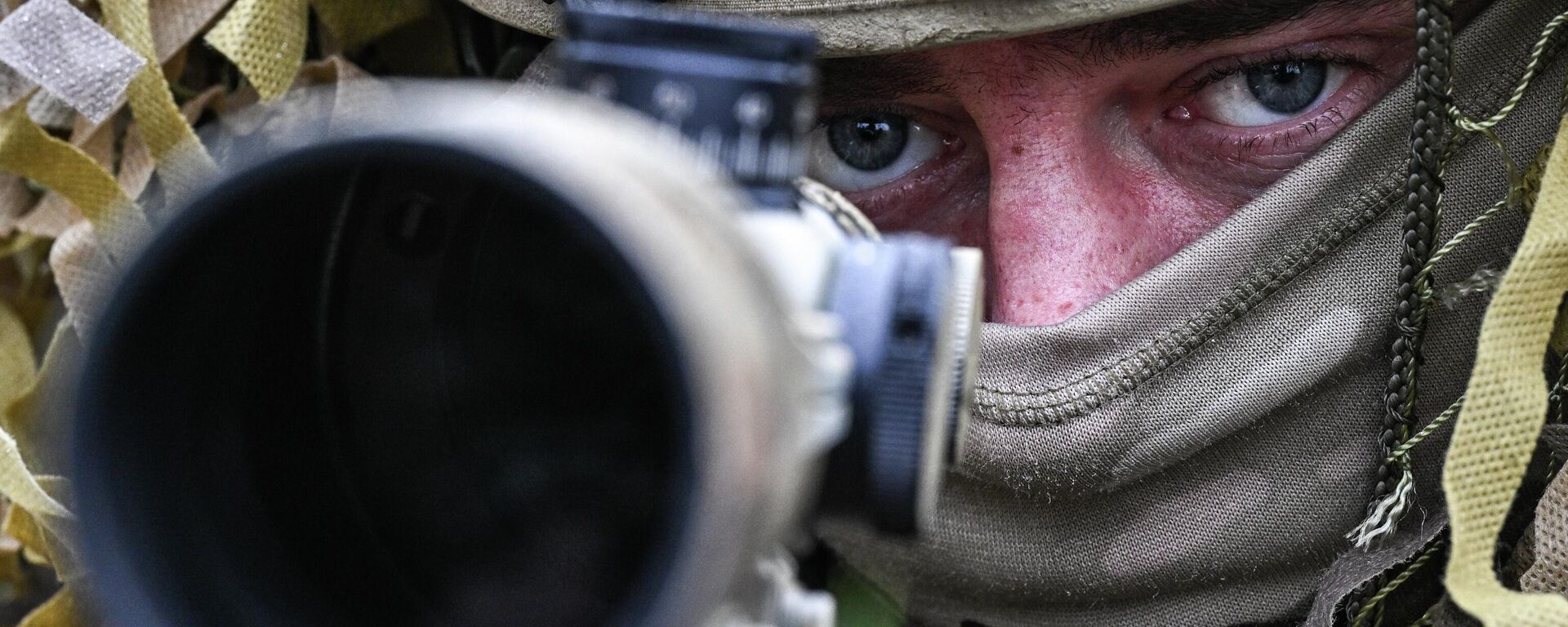 Подготовка снайперов ВС РФ в зоне СВО - Sputnik Латвия, 1920, 21.11.2025