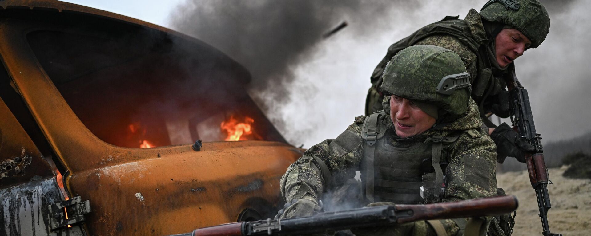 Отработка боевого слаживания военнослужащими ВС РФ в зоне СВО - Sputnik Латвия, 1920, 26.11.2025