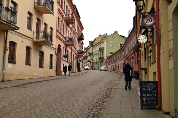 В начале 1990-х годов Ужупис был довольно неспокойным местом, однако на сегодняшний день превратился в прекрасный район художников, интеллектуалов и предпринимателей. - Sputnik Латвия