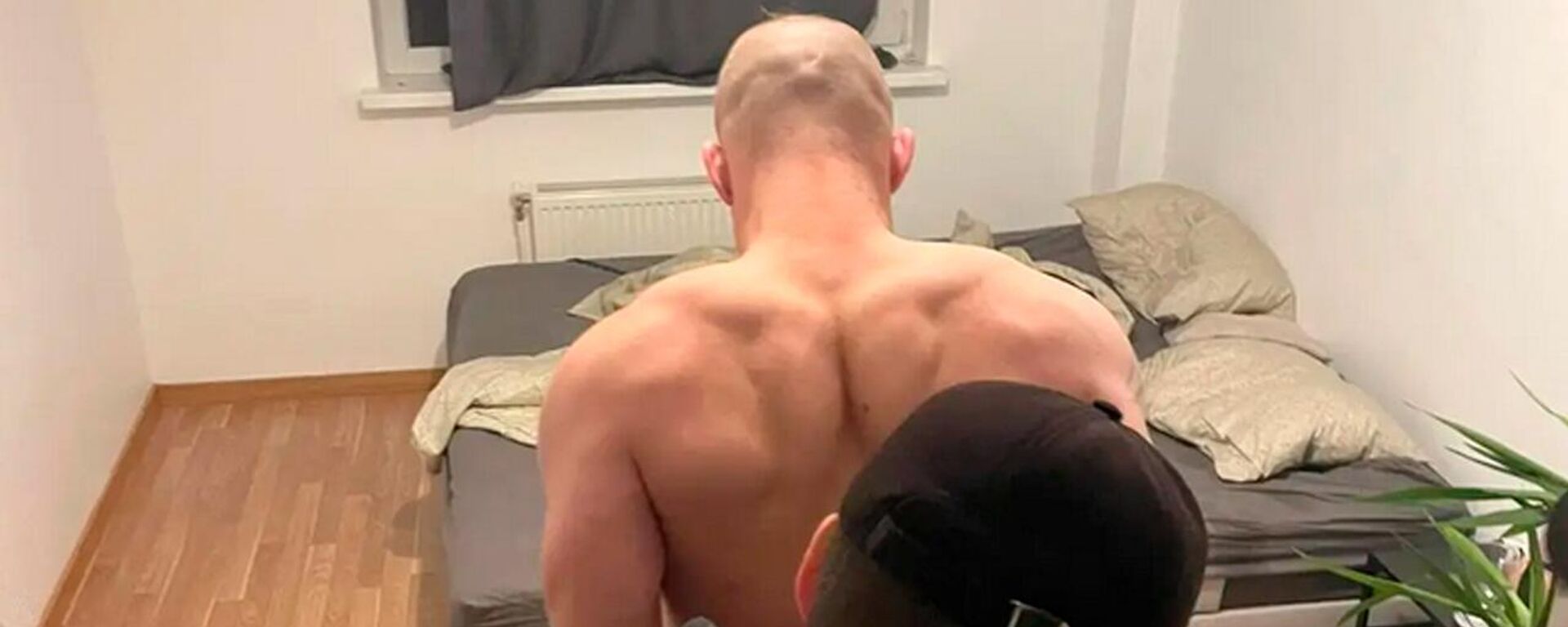 Задержание подозреваемого в попытке похищения главаря албанской преступной группировки - Sputnik Латвия, 1920, 02.12.2025