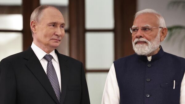 Президент РФ Владимир Путин и премьер-министр Индии Нарендра Моди после переговоров в Нью-Дели - Sputnik Латвия