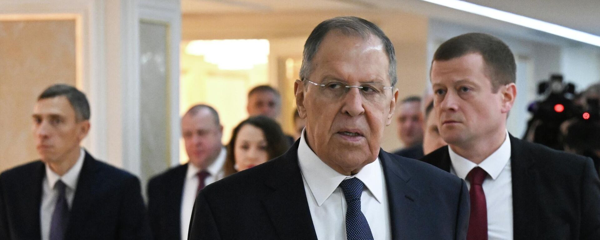 Министр иностранных дел РФ Сергей Лавров в Совете Федерации РФ - Sputnik Латвия, 1920, 10.12.2025