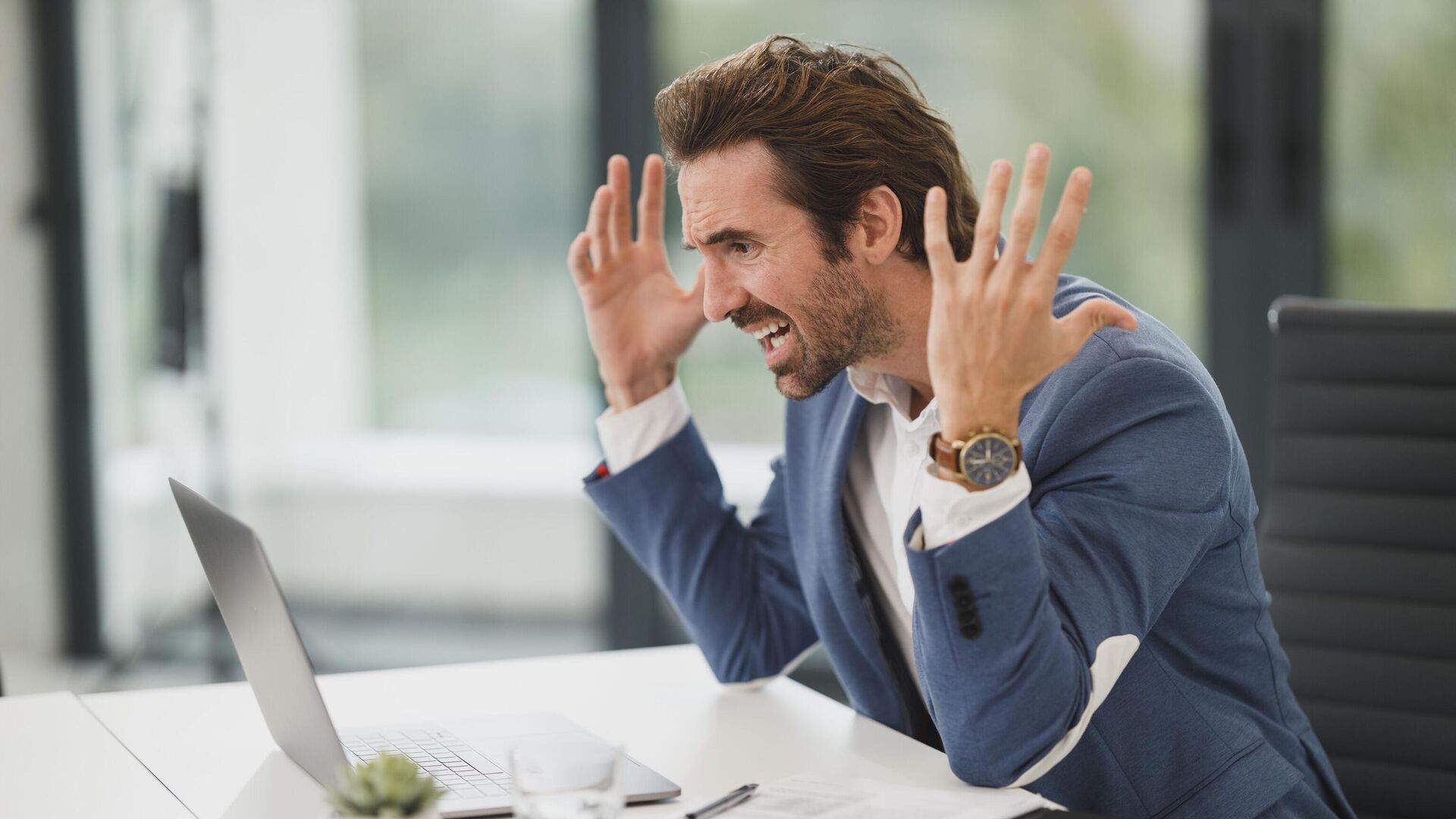 Выгорание на работе  - Sputnik Латвия, 1920, 22.03.2026