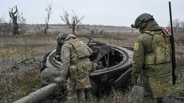 Дорога на Красноармейском направлении СВО - Sputnik Латвия