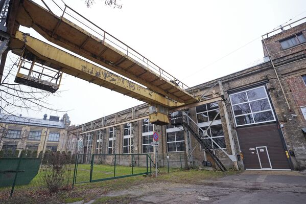 На пике развития в 1991 году на "ВЭФ" работали 20 тысяч человек. - Sputnik Латвия