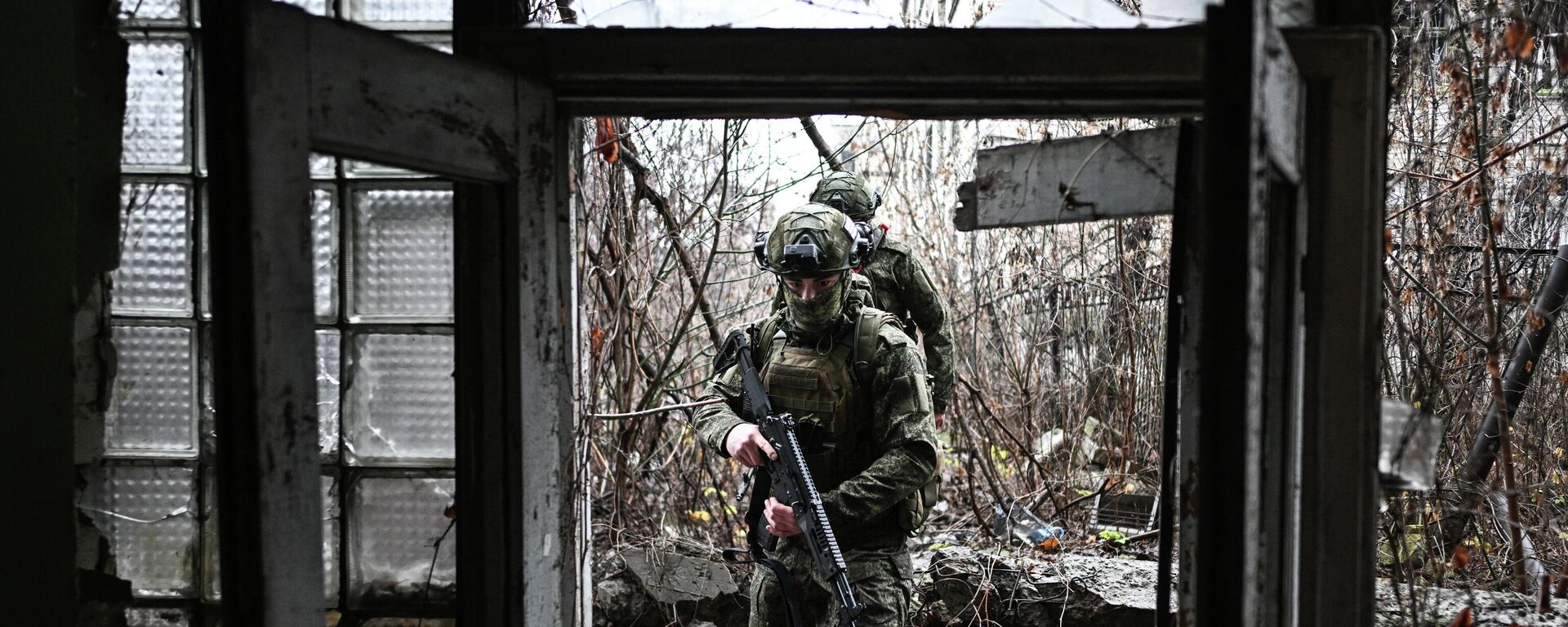 Военнослужащие ВС РФ в зоне СВО - Sputnik Латвия, 1920, 18.03.2026