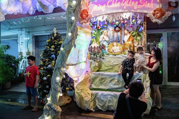 Празднование католического Рождества во Вьетнаме - Sputnik Латвия