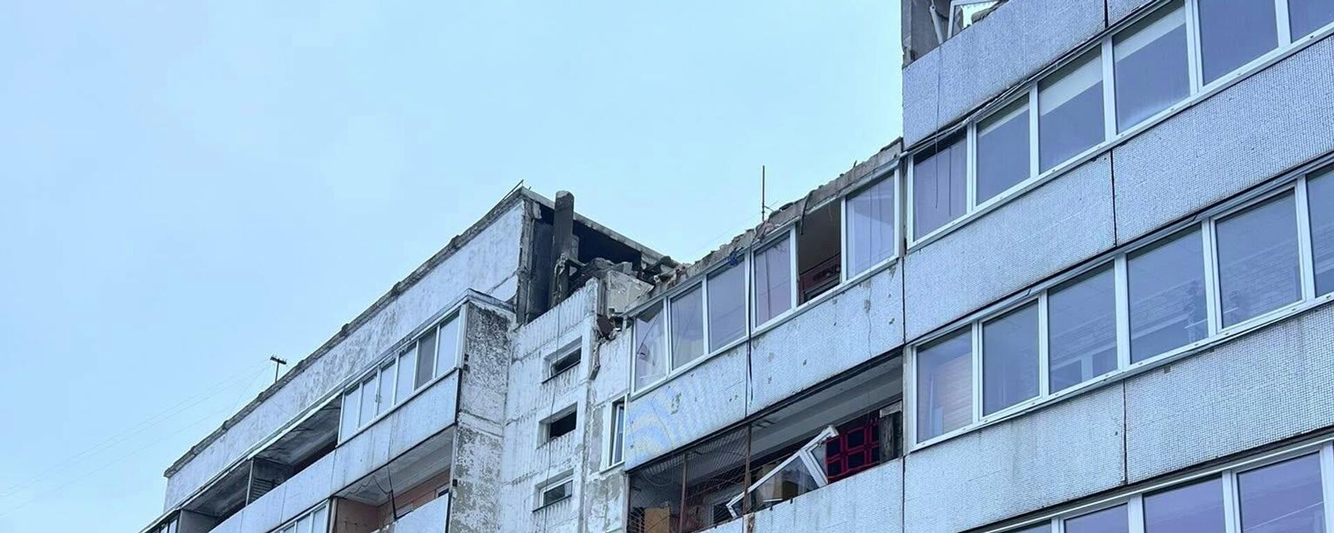 Последствия взрыва газа в жилом доме в Риге  - Sputnik Латвия, 1920, 06.01.2026