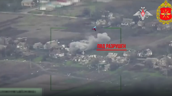 Боевая работа расчетов Мста-С группировки Восток - Sputnik Латвия