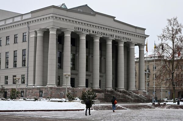 На фото: Национальная библиотека имени Мартинаса Мажвидаса в Вильнюсе. - Sputnik Латвия