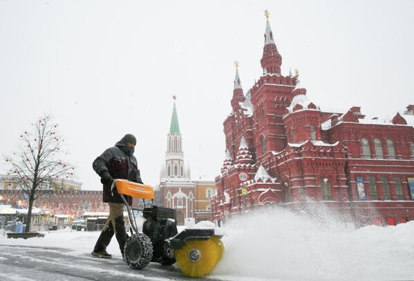По словам синоптиков, 27 января выпадет более трети месячной нормы осадков - Sputnik Латвия