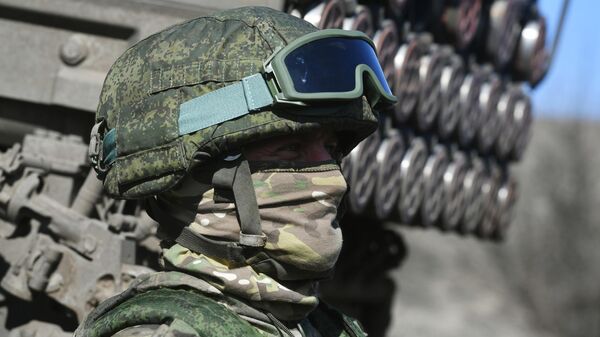 Расчет РСЗО Торнадо сорвал планы дроноводов ВСУ - Sputnik Латвия