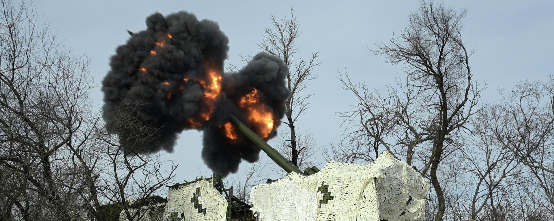 Боевая работа артиллеристов ВС РФ в зоне СВО - Sputnik Латвия, 1920, 27.02.2026