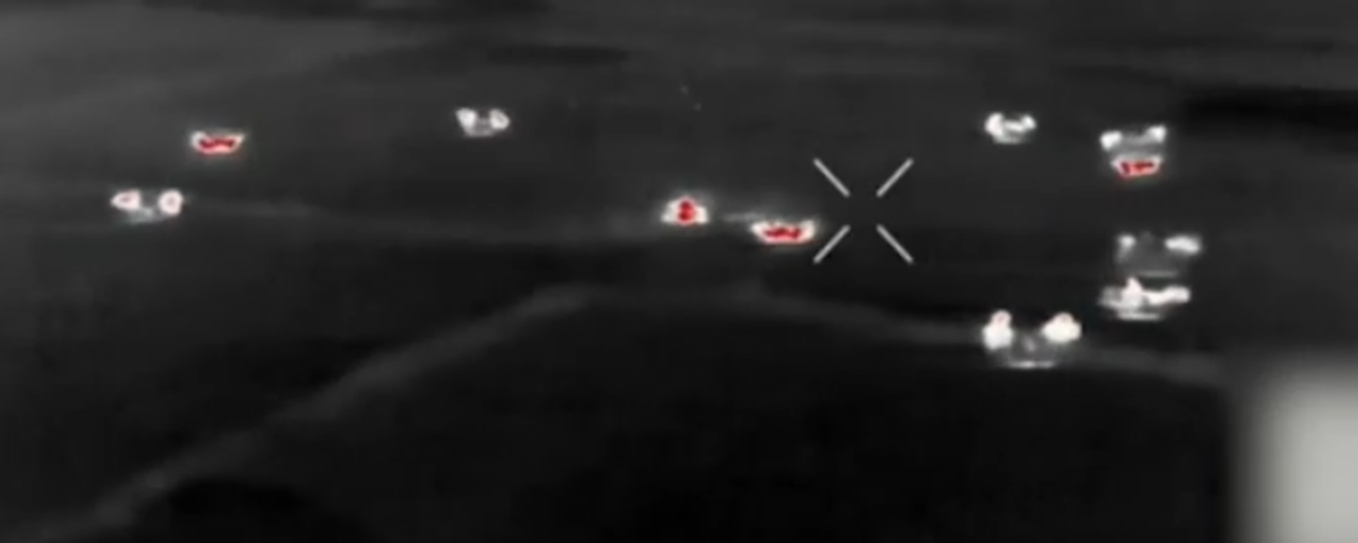 Расчет российской РСЗО Град сжигает позиции ВСУ - Sputnik Латвия, 1920, 05.02.2026