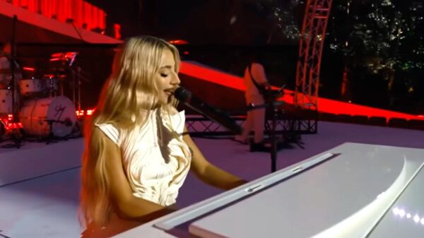 Литовская певица Jessica Shy - Sputnik Латвия