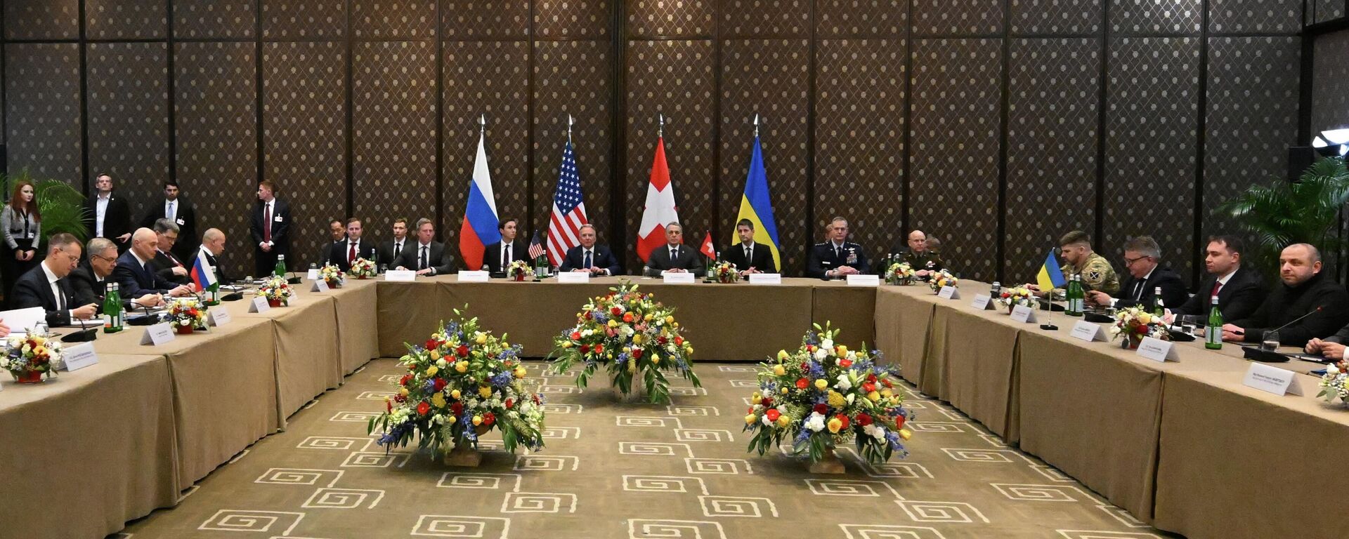 Трехсторонние переговоры РФ, США и Украины в Женеве - Sputnik Латвия, 1920, 18.02.2026