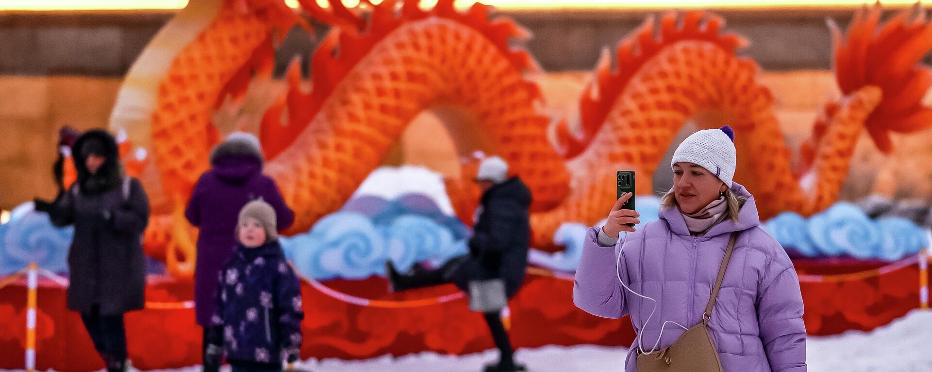 Фестиваль китайских фонарей в Санкт-Петербурге - Sputnik Латвия, 1920, 27.02.2026