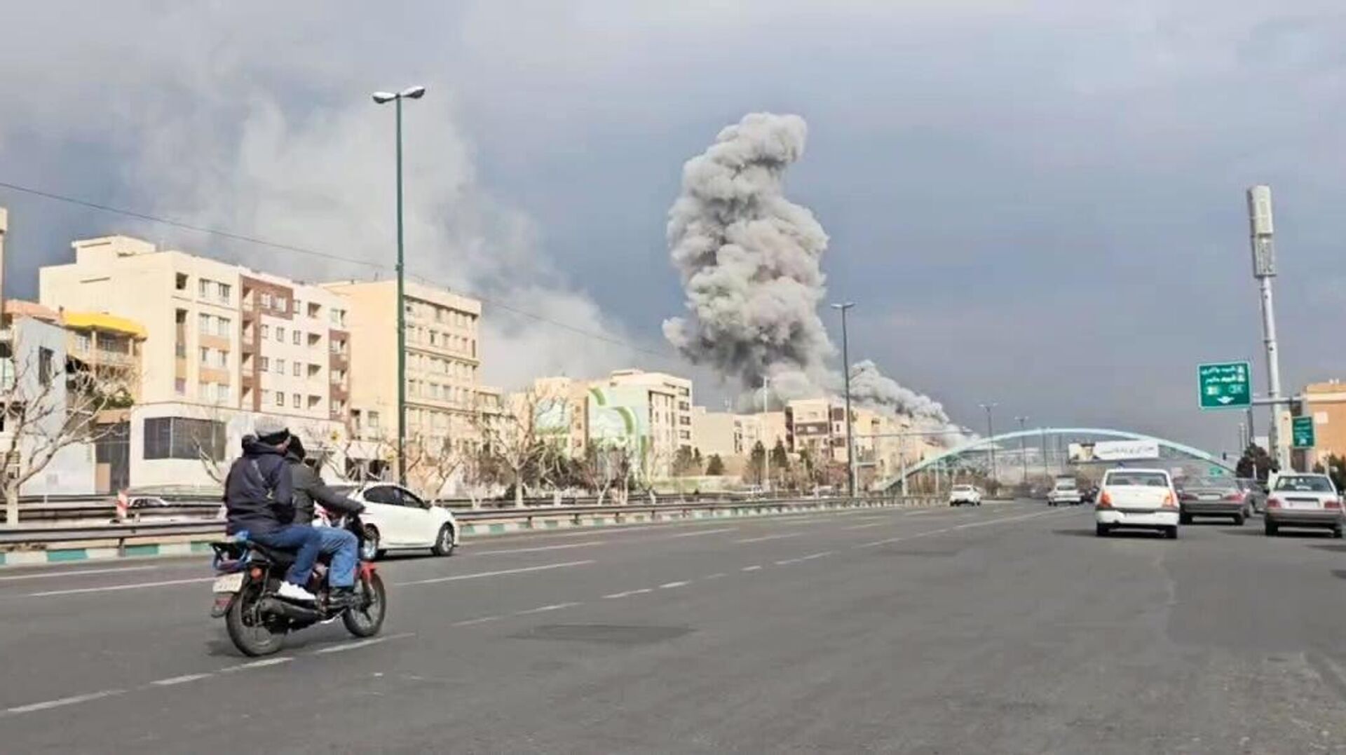 Последствия ударов со стороны Израиля и США по Тегерану - Sputnik Латвия, 1920, 03.03.2026