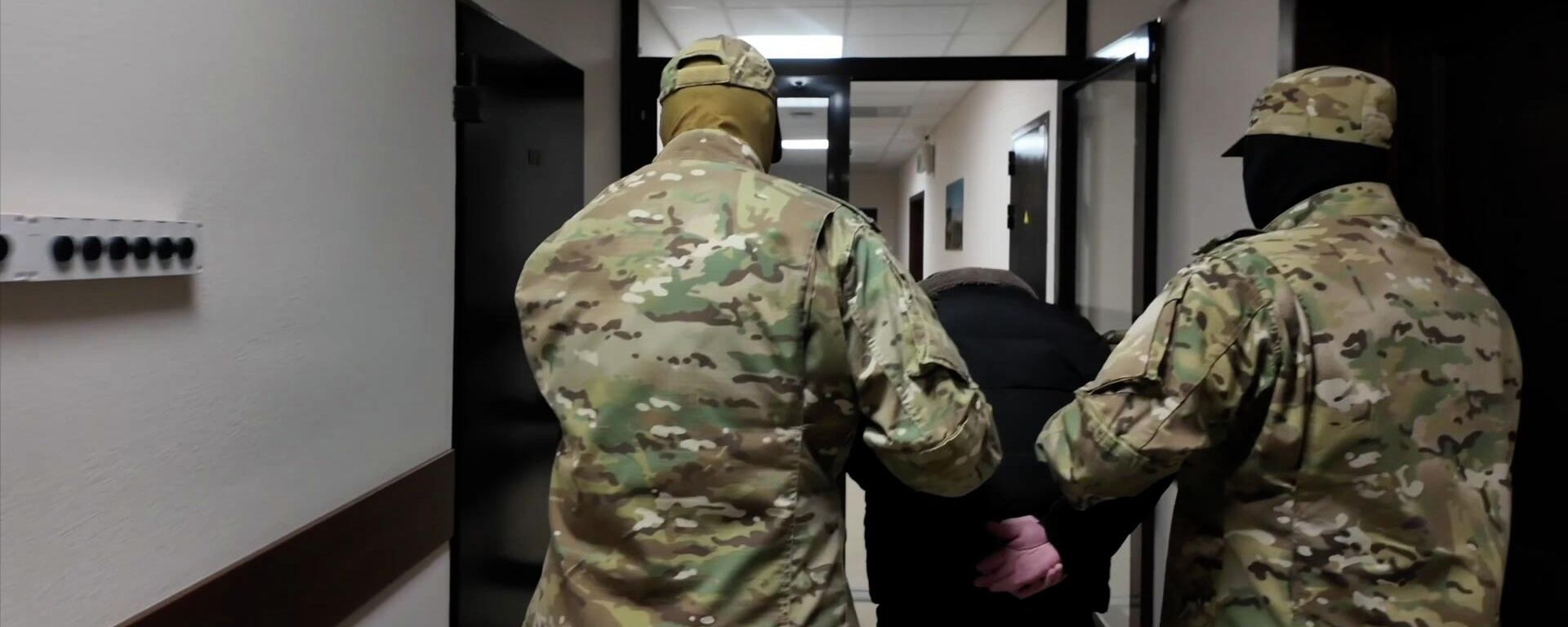 В Крыму задержали шпиона, работавшего на украинские спецслужбы - Sputnik Латвия, 1920, 04.03.2026