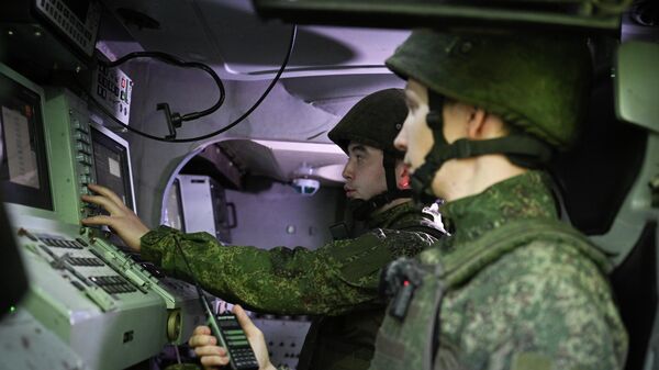 Зенитчики ВС РФ перехватили управляемые авиабомбы ВСУ в Донбассе - Sputnik Латвия