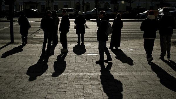 Люди на улице - Sputnik Латвия
