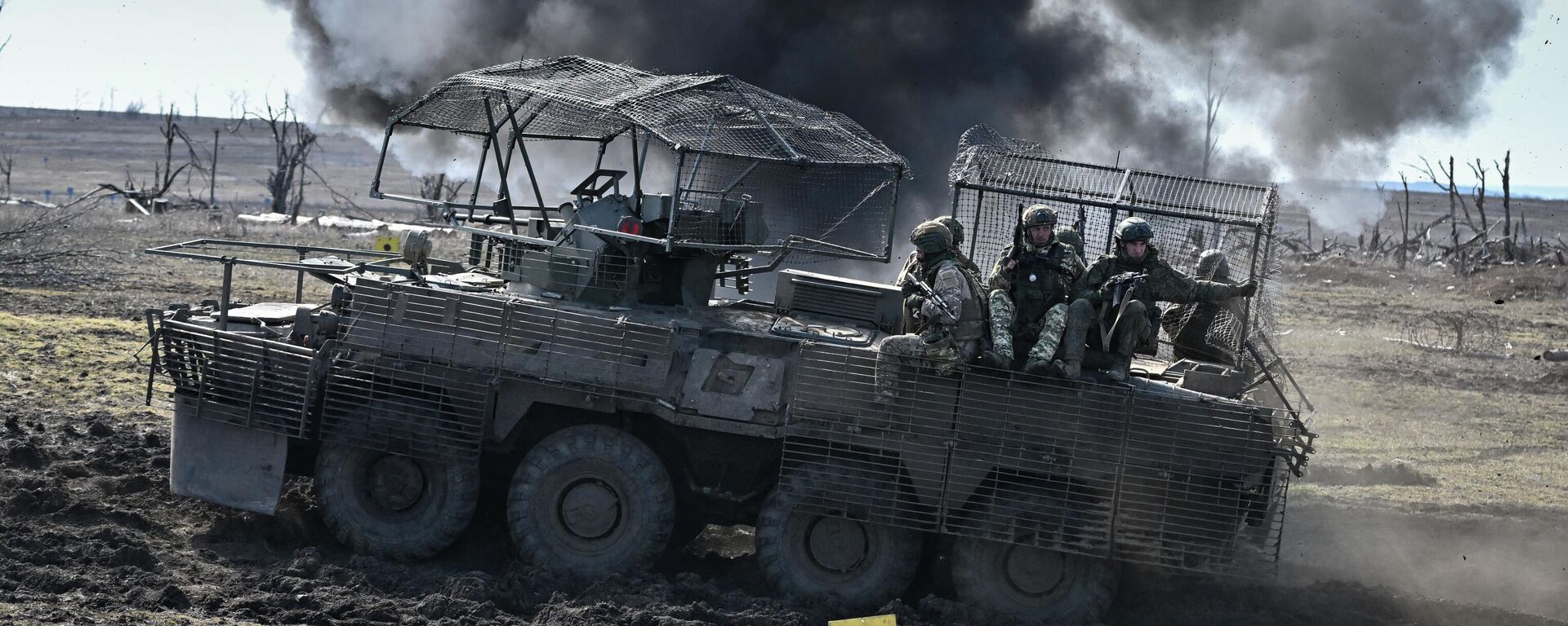 Боевое слаживание штурмовых подразделений ВС РФ в зоне СВО - Sputnik Латвия, 1920, 11.03.2026