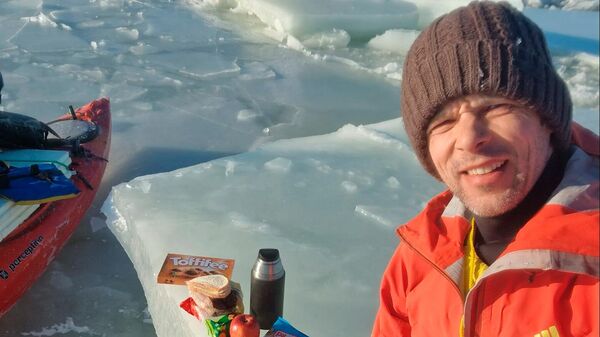 Кристианс Марникс на льду Рижского залива - Sputnik Латвия