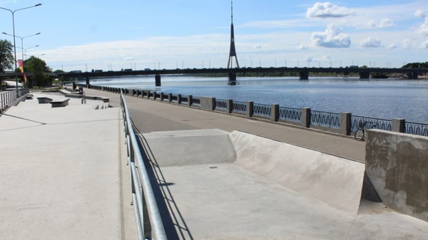 Набережная Мукусала в Риге - Sputnik Латвия