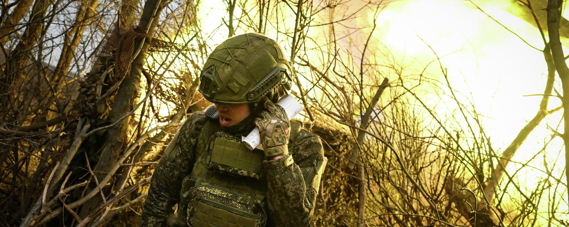 Боевая работа расчета гаубицы Д-30 ВС России в зоне СВО - Sputnik Латвия, 1920, 20.05.2026