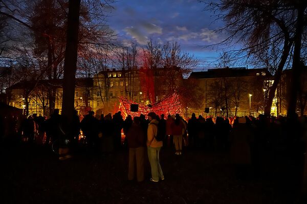 Мероприятие в долине Швентарагис, организованное Вильнюсским центром этнической культуры, прошло в пятницу вечером. - Sputnik Латвия